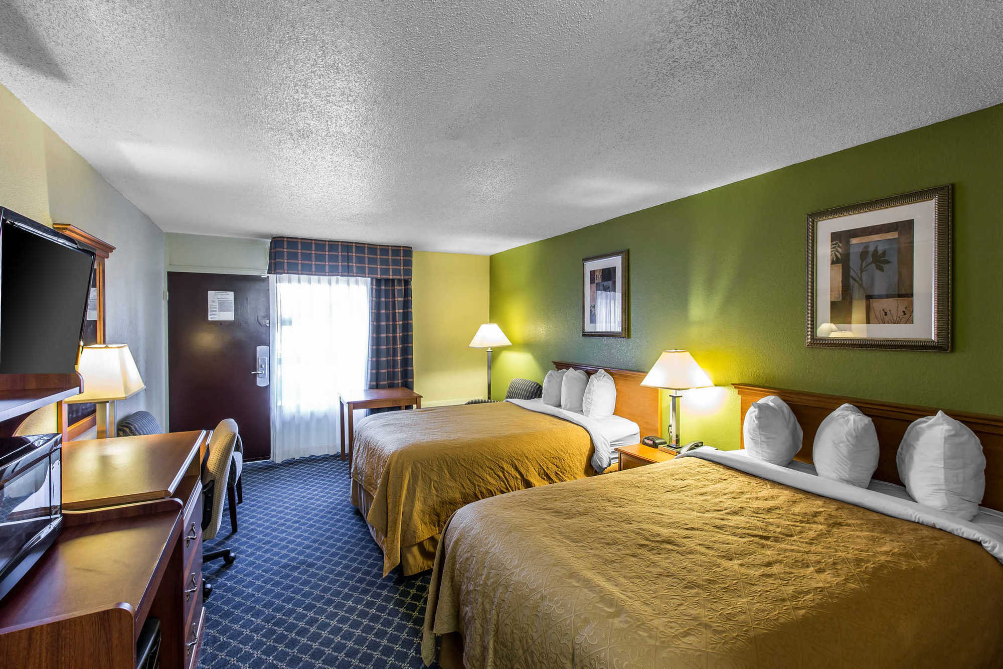 Quality Inn Midtown Savannah Phòng bức ảnh